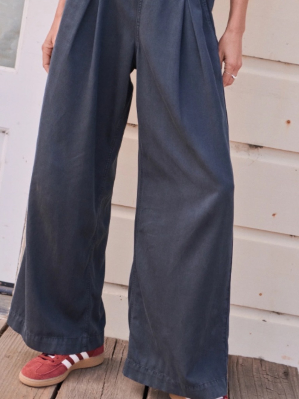 Marine Layer Allison Pleated Wide Leg Trouser Washed Black